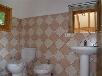 Resort Teater Kame Ibe Екстериор снимка